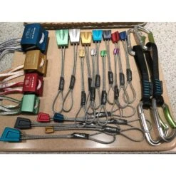 DMM - Starters Nut Set - Coinceur Passif -Escalade Matériel Magasin dmm starters nut set nut set multicolor 7de8978b68078dfa084450ac3cef530e 1